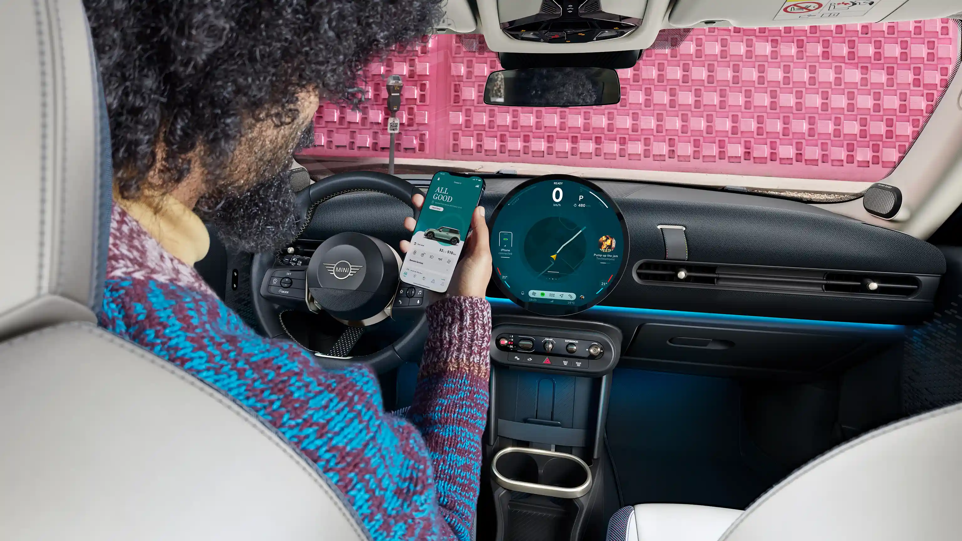 MINI Cooper 3-Door - MINI App
