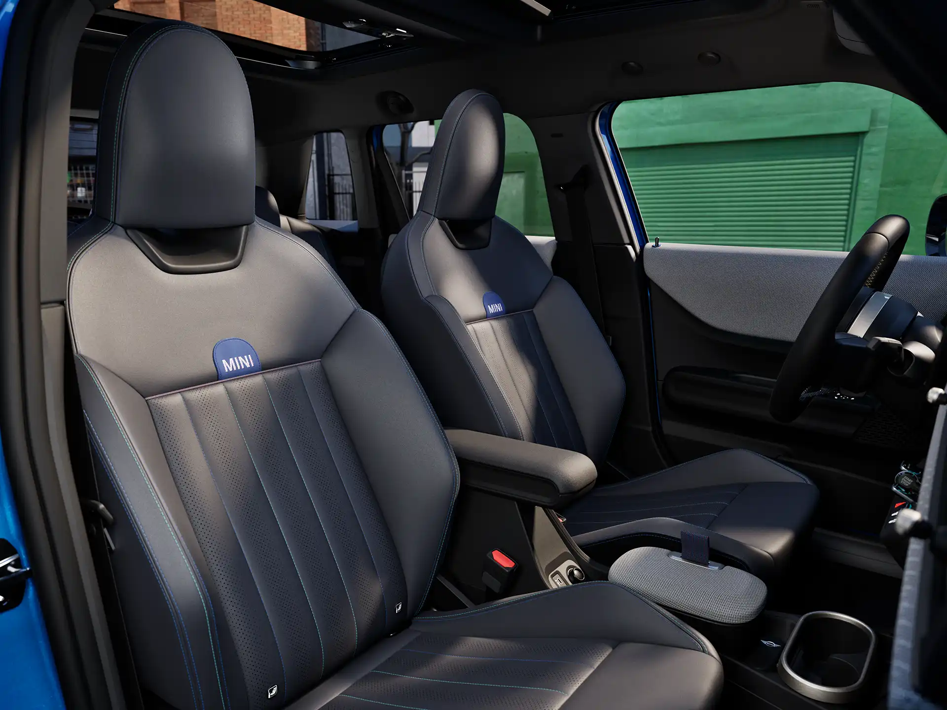 MINI Cooper 5-door - Interior