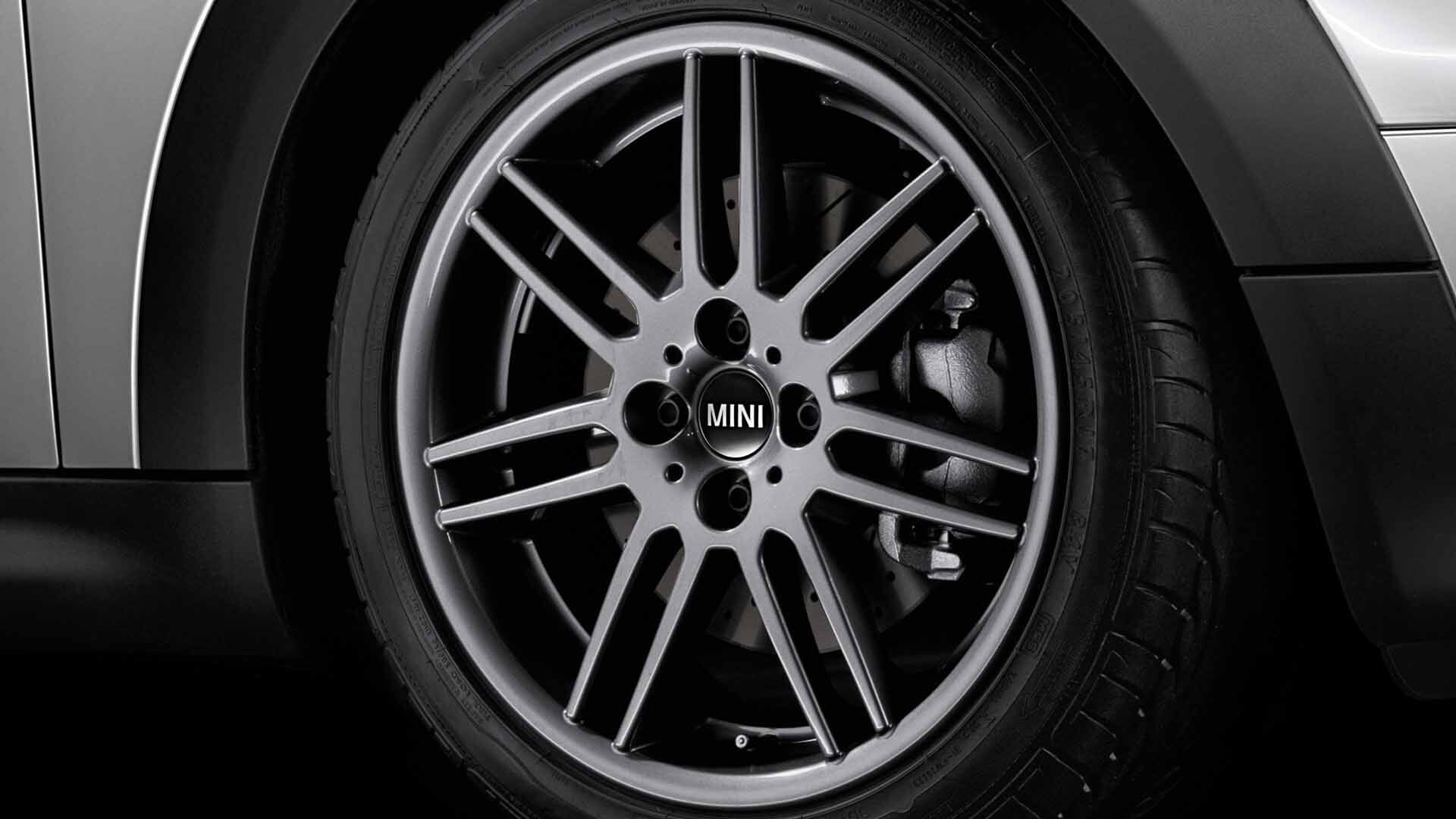 MINI light alloy wheel Double Spoke R99 in Grey Metallic