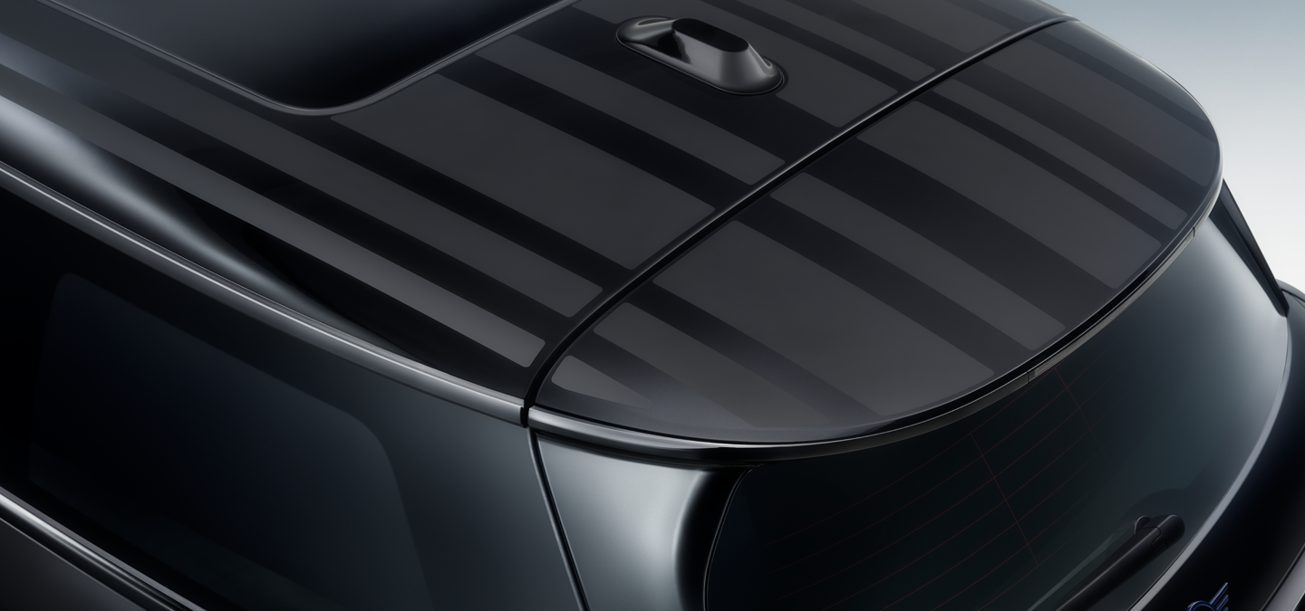Close top shot of the MINI Paul Smith Edition Black Contrast Roof with unique stripe interpretation