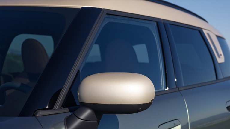 All-electric MINI Countryman - exterior - gallery - 02